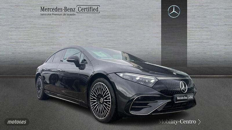 Usado Mercedes EQS450+ AMG line 264 kW (360 CV) 2023 Verde olivo mate Berlina