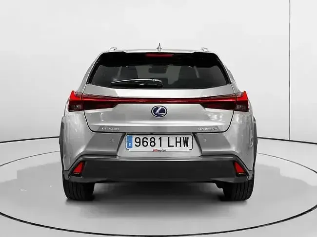 Usado Lexus UX 250h Executive Line 184 CV (135 kW) 2020 Blanco SUV