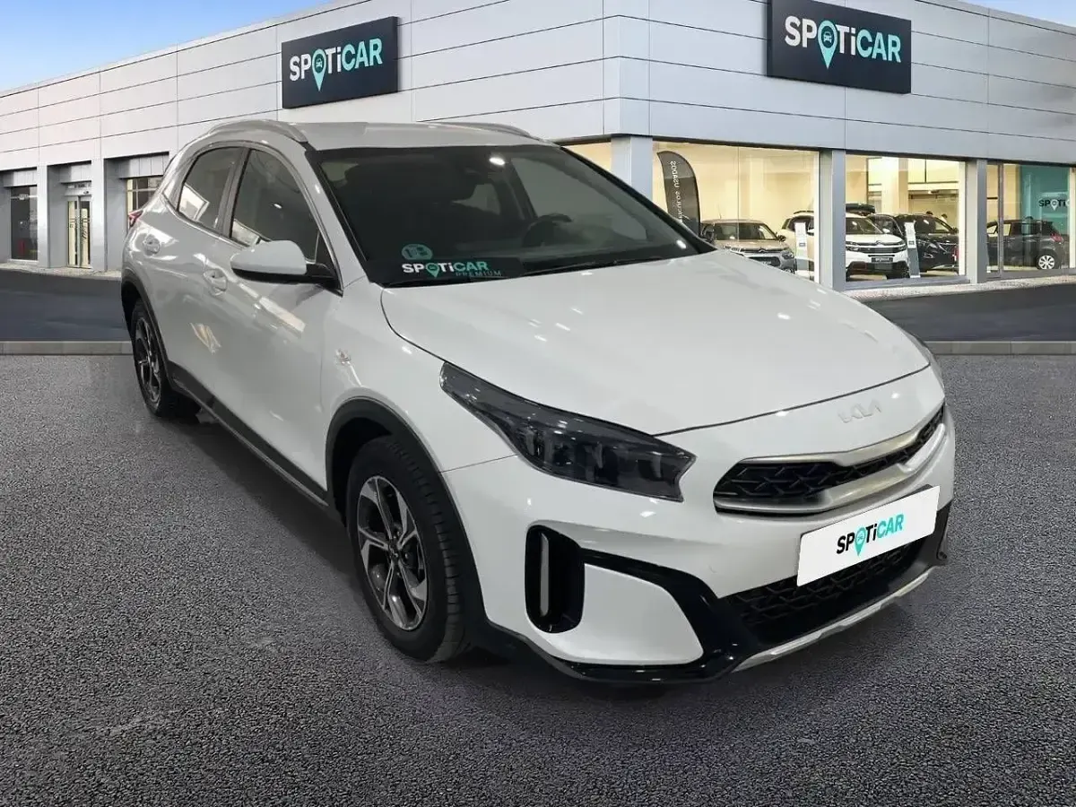 Usado Kia XCeed 101 CV (74 kW) 2024 Blanco SUV