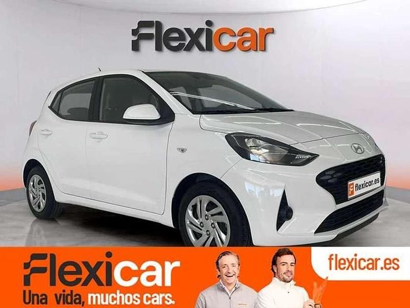Blanco Nuevo 2025 Hyundai i10 Utilitario | 15.290 € (Un poco caro) - Imagen 1/4