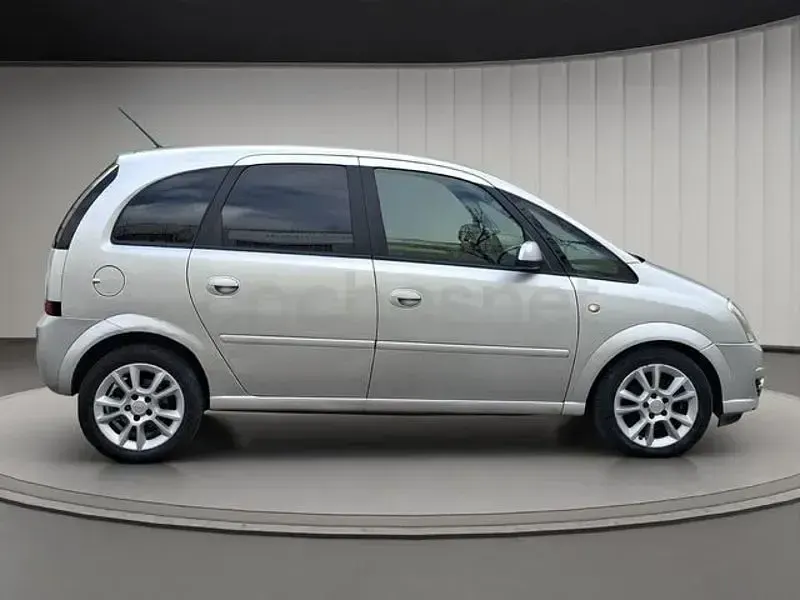 Usado Opel Meriva Cosmo 100 CV (73 kW) 2009 Gris / plata Monovolumen