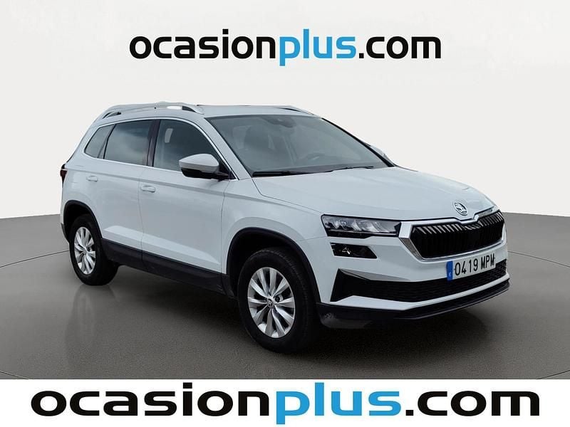 Usado Skoda Karoq Selection 116 CV (85 kW) 2024 Blanco SUV