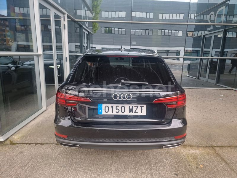 Usado Audi A4 Advanced 150 CV (110 kW) 2017 Gris / plata Familiar