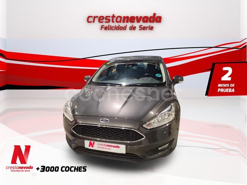 Gris / plata Usado 2015 Ford Focus Trend Berlina | 8990 € (Precio justo) - Imagen 1/3