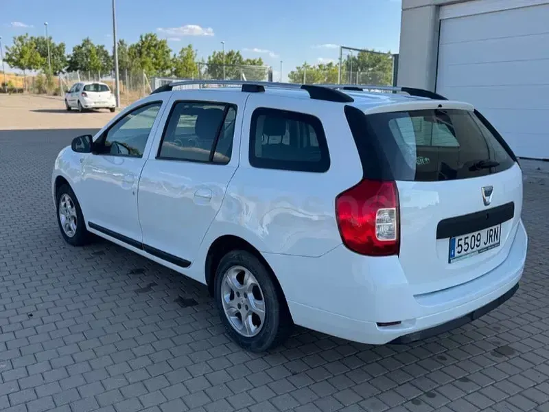 Usado Dacia Logan MCV Lauréate 90 CV (66 kW) 2016 Blanco Familiar