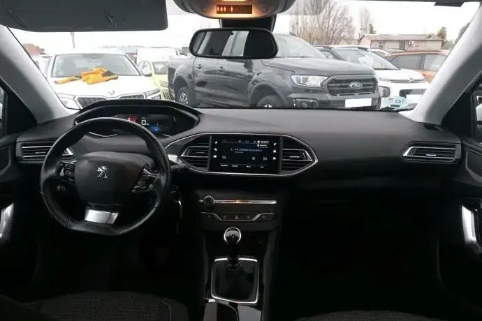 Usado Peugeot 308 SW Active 130 CV (95 kW) 2021 Familiar