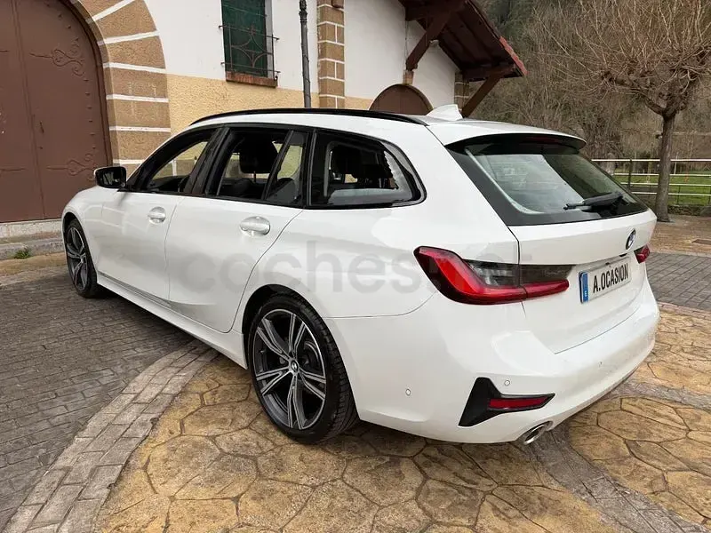 Usado BMW 320 190 CV (139 kW) 2021 Blanco Familiar