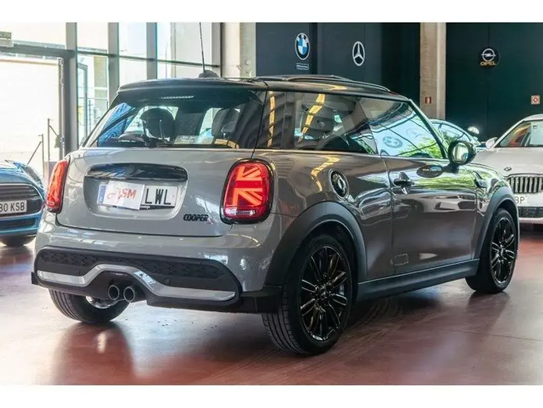 Usado Mini Cooper S 178 CV (130 kW) 2022 Gris Utilitario