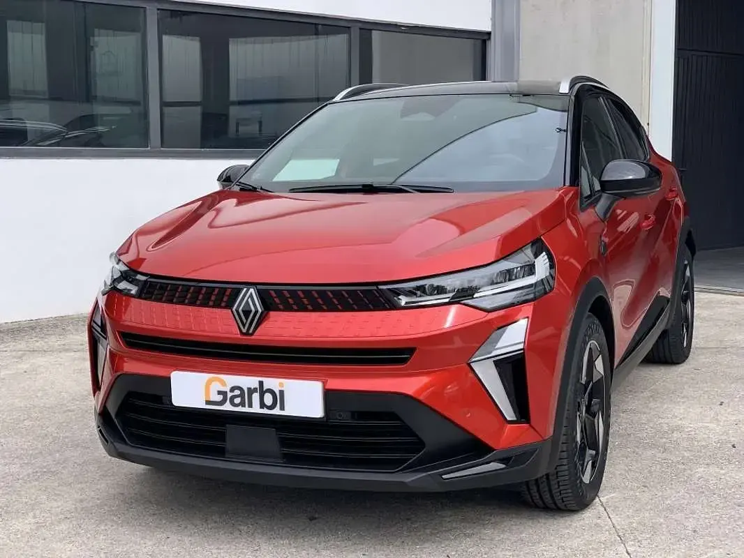 Usado Renault Captur Techno 101 CV (74 kW) 2025 Rojo SUV
