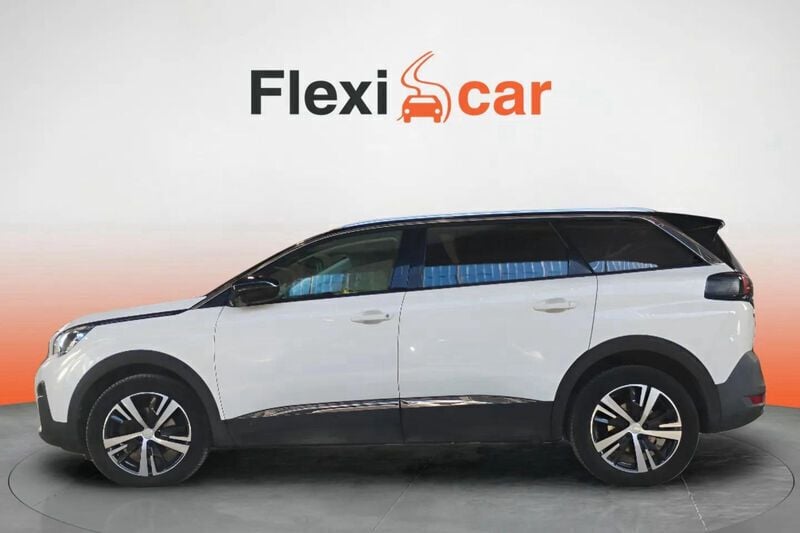 Usado Peugeot 5008 Active 131 CV (96 kW) 2021 Blanco Monovolumen