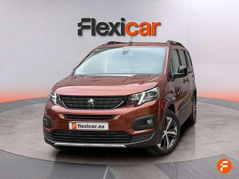 Usado Peugeot Rifter GT-line 131 CV (96 kW) 2020 Marrón Monovolumen