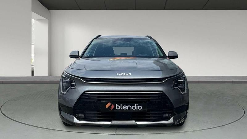 Usado Kia Niro 183 CV (134 kW) 2024 Gris SUV