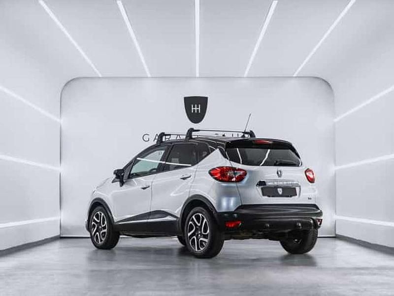 Usado Renault Captur Zen 90 CV (66 kW) 2016 SUV