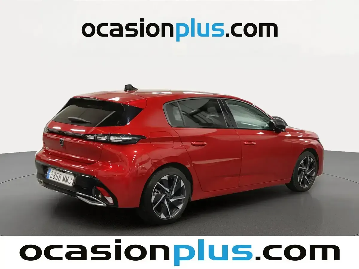 Usado Peugeot 308 Allure 130 CV (95 kW) 2023 Rojo Berlina