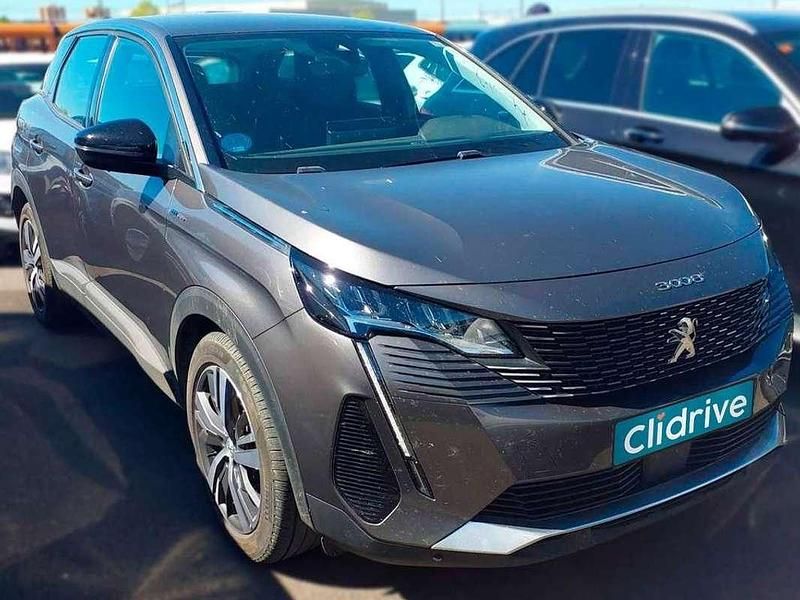 Usado Peugeot 3008 Active 181 CV (133 kW) 2022 Gris SUV