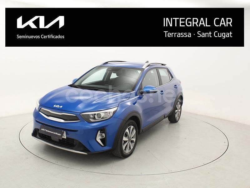 Azul Usado 2024 Kia Stonic SUV | 20.700 € (Un poco caro) - Imagen 1/4