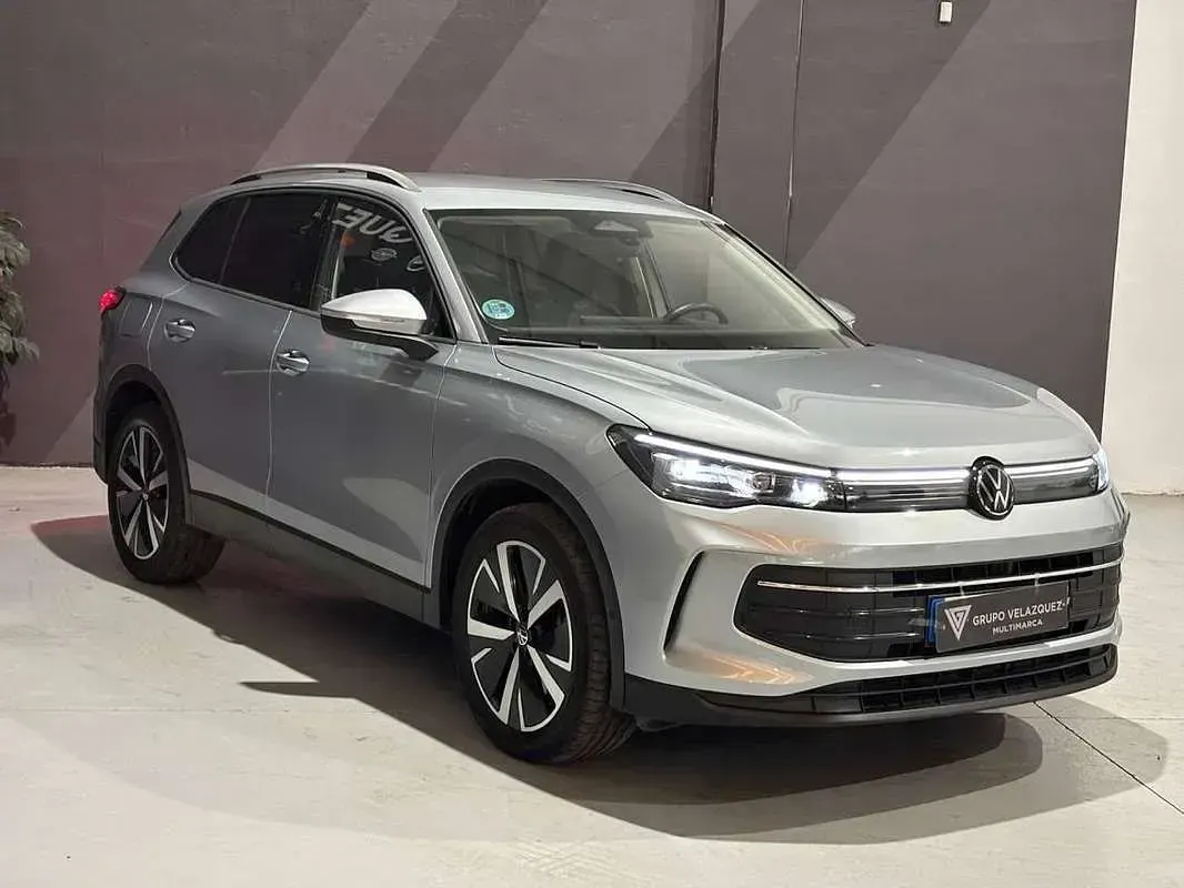 Usado VW Tiguan 150 CV (110 kW) 2025 Gris SUV