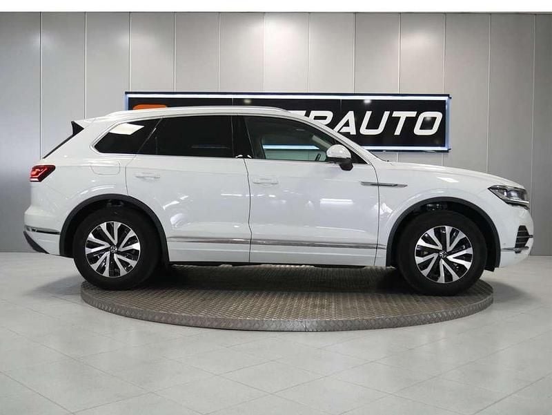 Usado VW Touareg Elegance 231 CV (169 kW) 2021 Blanco SUV