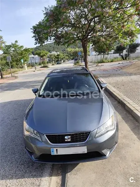 Begagnad Seat Leon ST Style 105 HK (77 kW) 2015 Grå Kombi
