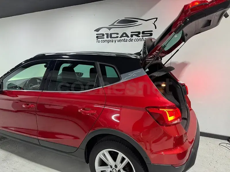 Usado Seat Arona FR 115 CV (84 kW) 2019 Granate SUV