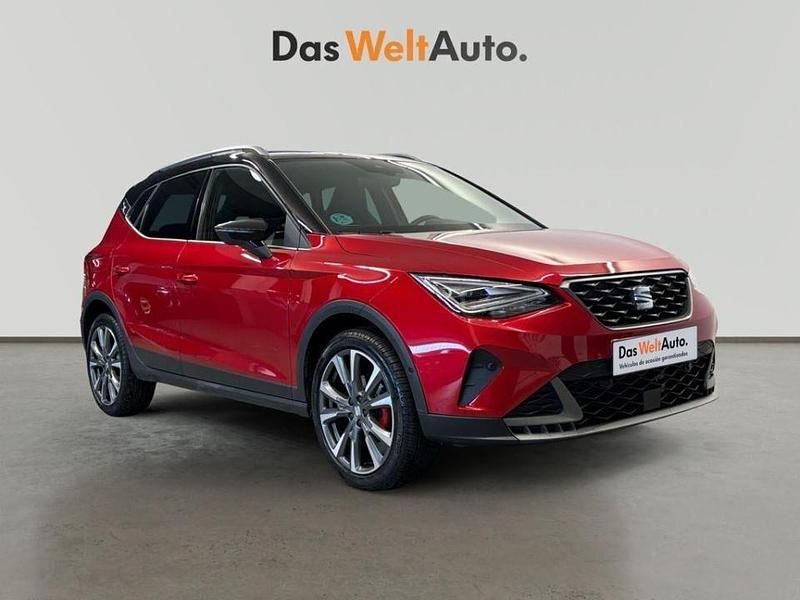 Rojo Usado 2025 Seat Arona FR SUV | 22.200 € (Caro) - Imagen 1/4