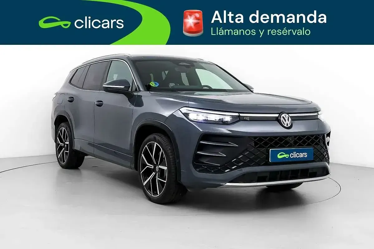 Usado VW Tayron R-line 150 CV (110 kW) 2025 Gris SUV