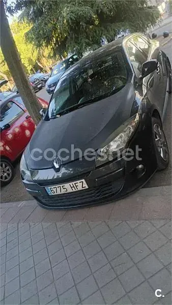Usado Renault Mégane GrandTour Dynamique 110 CV (80 kW) 2011 Negro Familiar