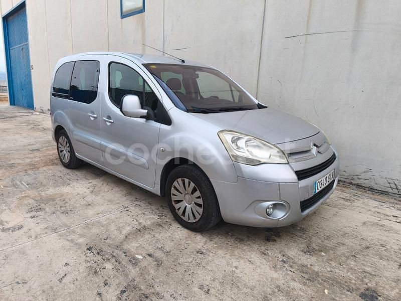 Gris / plata Usado 2010 Citroën Berlingo Monovolumen | 5999 € (Precio justo) - Imagen 1/4