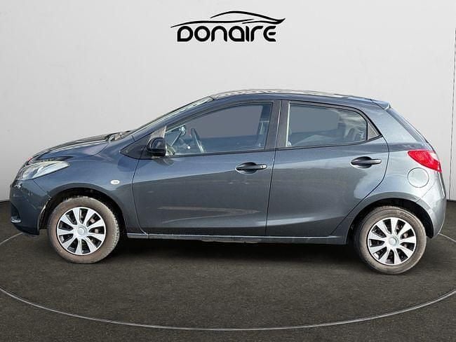 Usado Mazda 2 Active 68 CV (50 kW) 2009 Gris / plata Utilitario