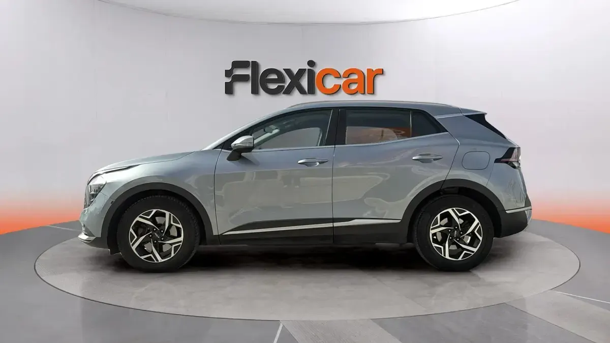 Usado Kia Sportage 136 CV (100 kW) 2023 Gris SUV
