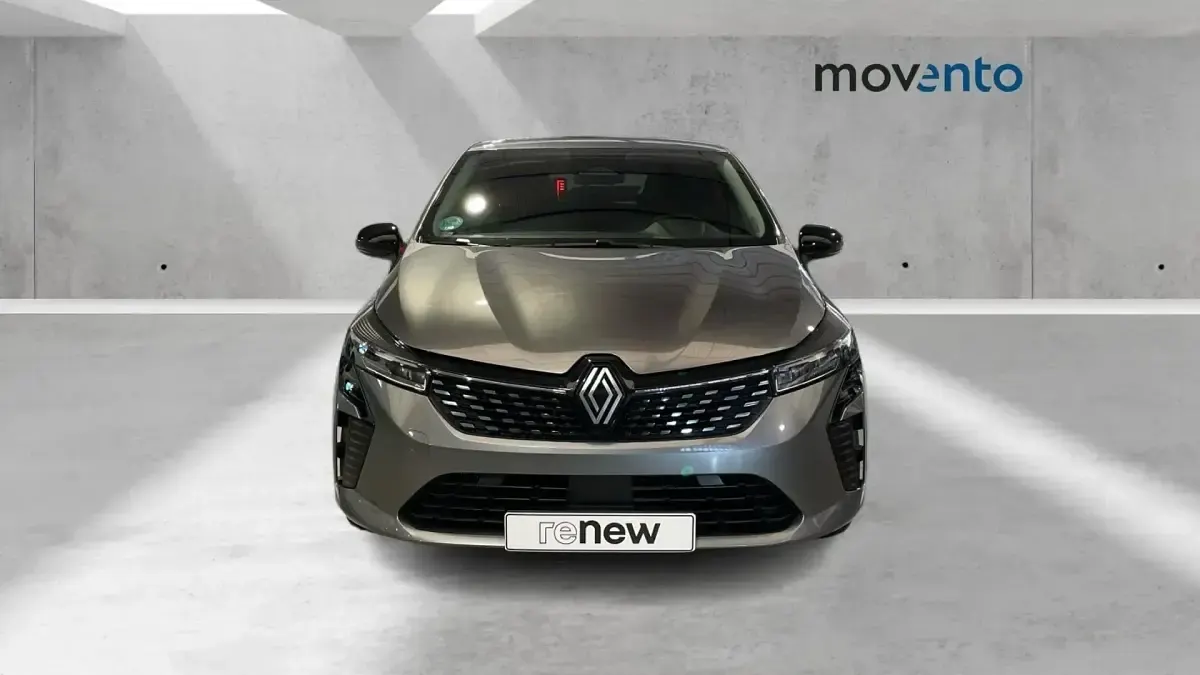 Usado Renault Clio V Evolution 100 CV (73 kW) 2025 Gris Berlina
