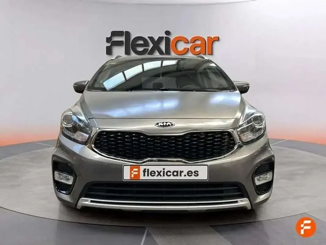 Usado Kia Carens 136 CV (100 kW) 2018 Gris Monovolumen