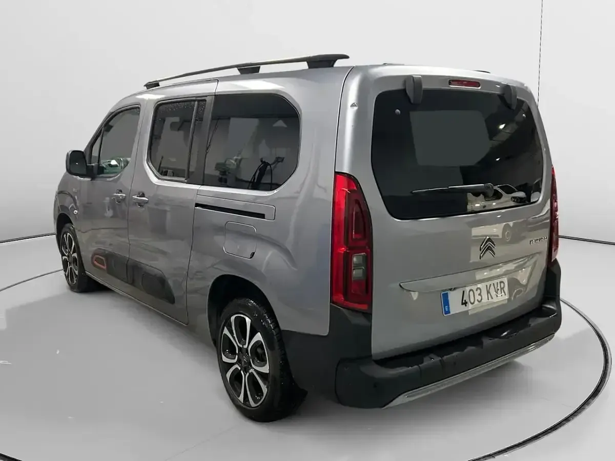 Usado Citroën Berlingo Shine 131 CV (96 kW) 2019 Gris Monovolumen