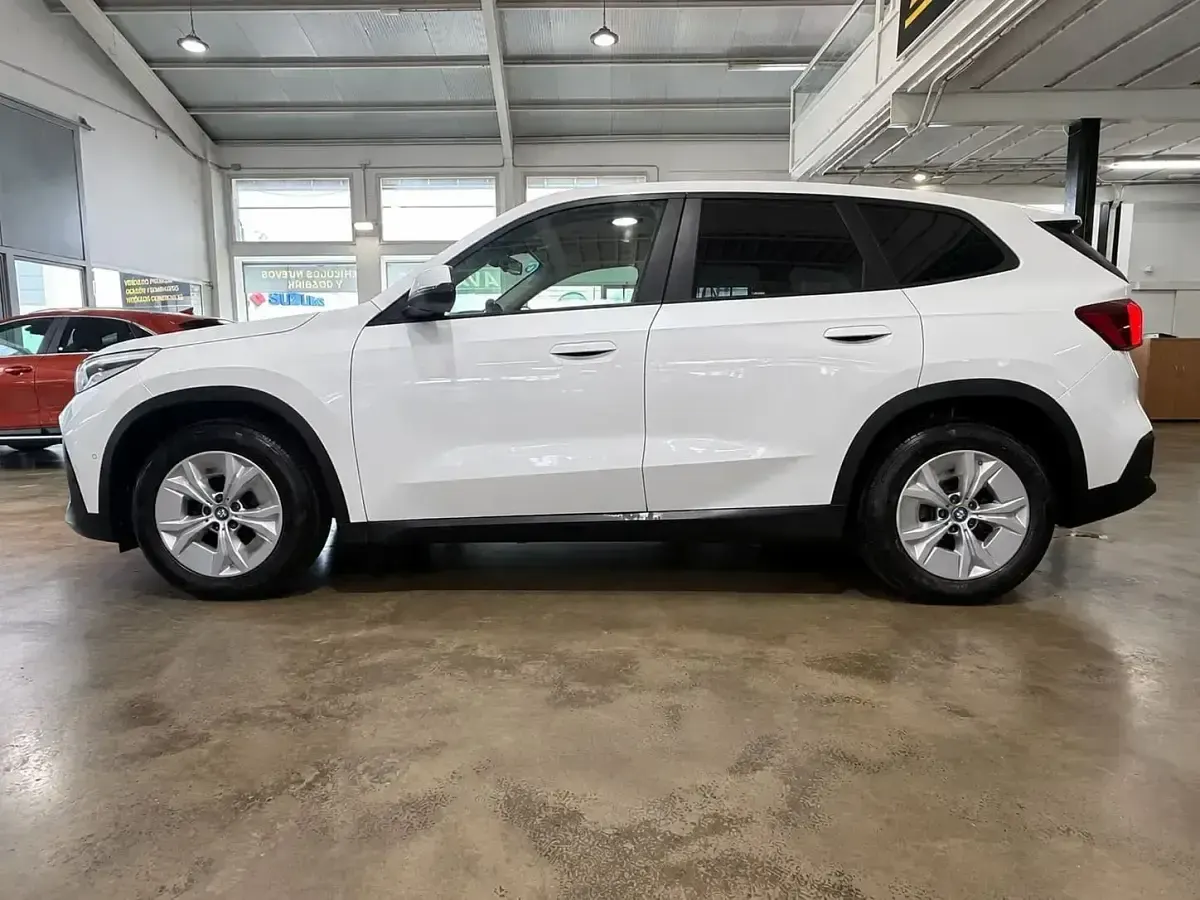 Usado BMW iX1 150 kW (204 CV) 2025 Blanco SUV