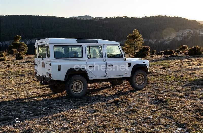 Usado Land Rover Defender S 122 HP (89 kW) 2001 Branco Carrinha