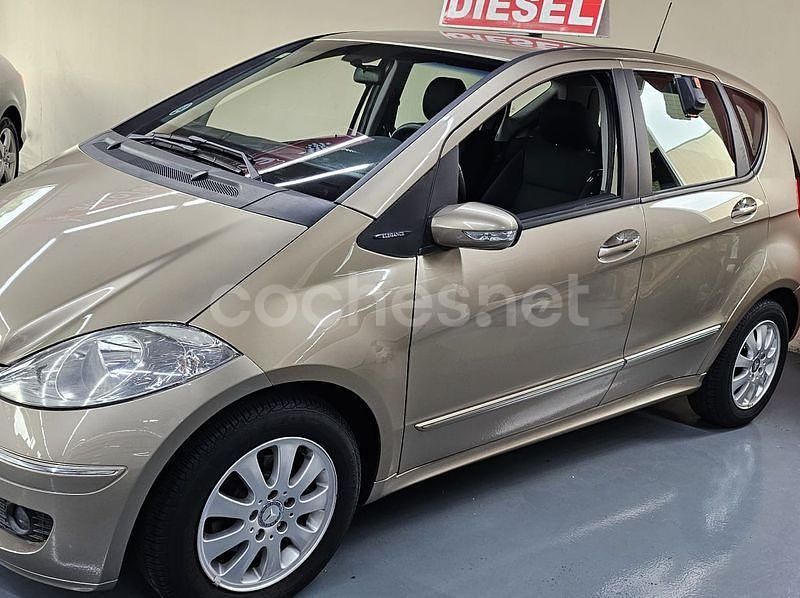 Beige Usado 2005 Mercedes A180 Avantgarde Monovolumen | 8990 € (Caro) - Imagen 1/4