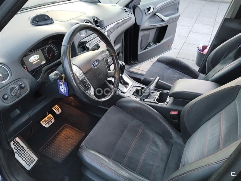Używany Ford S-MAX Titanium X 163 KM (119 kW) 2014 Niebieski Minivan