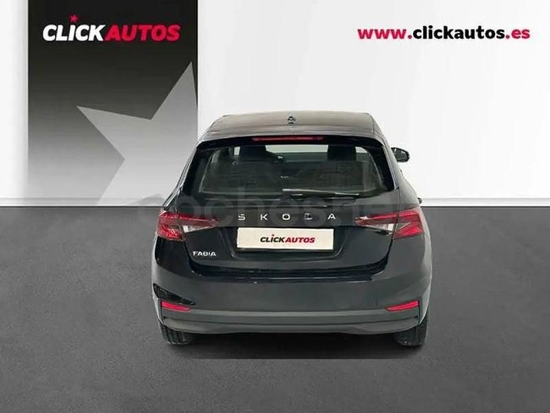 Usado Skoda Fabia Essence 80 CV (58 kW) 2025 Negro Utilitario