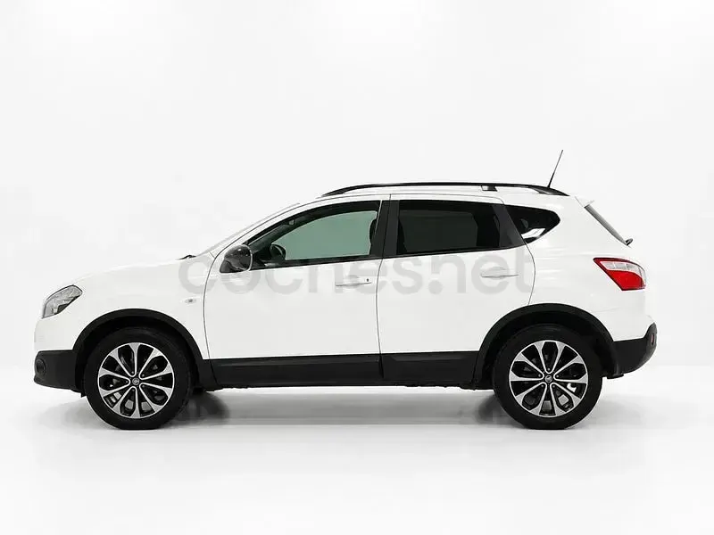 Usado Nissan Qashqai Acenta 130 CV (95 kW) 2013 Blanco SUV