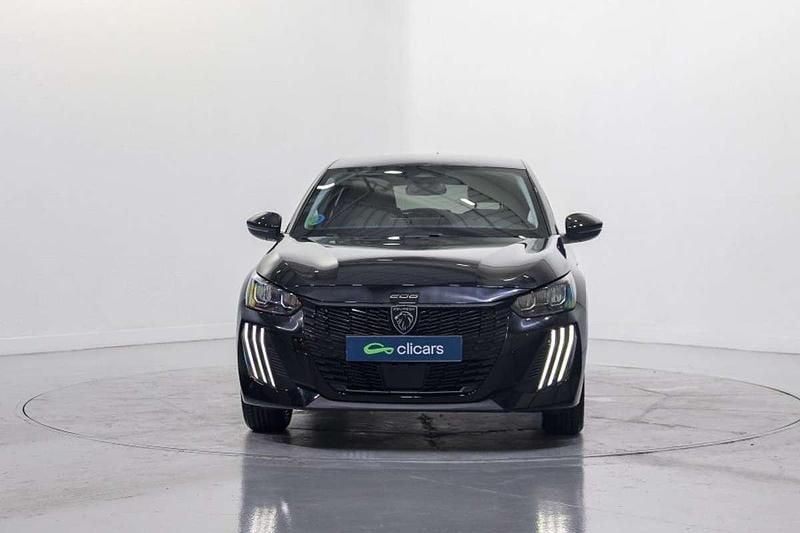 Usado Peugeot 208 Allure 101 CV (74 kW) 2025 Negro Utilitario