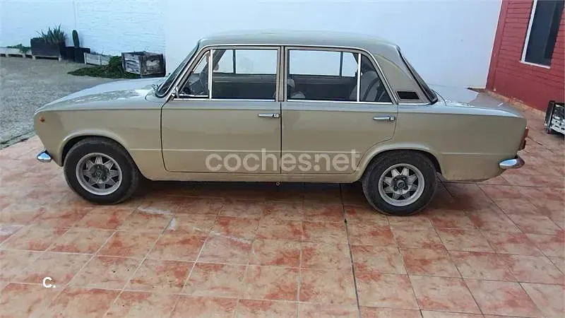 Usado Seat Ronda 63 CV (46 kW) 1982 Beige Utilitario