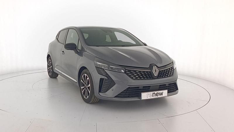Usado Renault Clio V Techno 90 CV (66 kW) 2024 Gris / plata Berlina