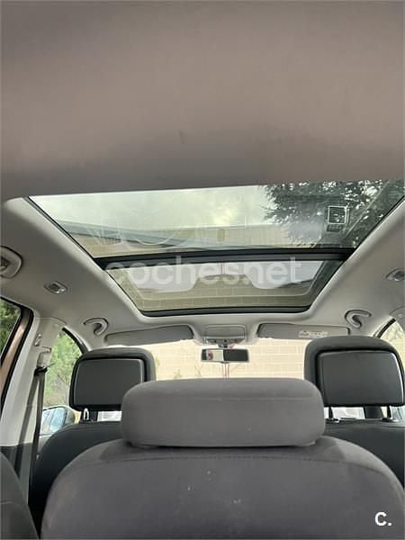 Usado VW Touran Advance 140 CV (102 kW) 2015 Beige Monovolumen