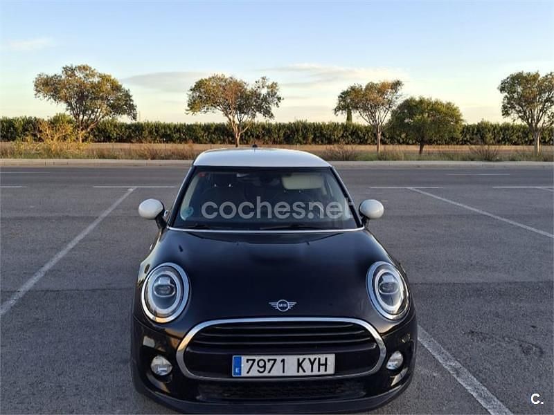 Usado Mini Cooper D 116 CV (85 kW) 2019 Negro Utilitario