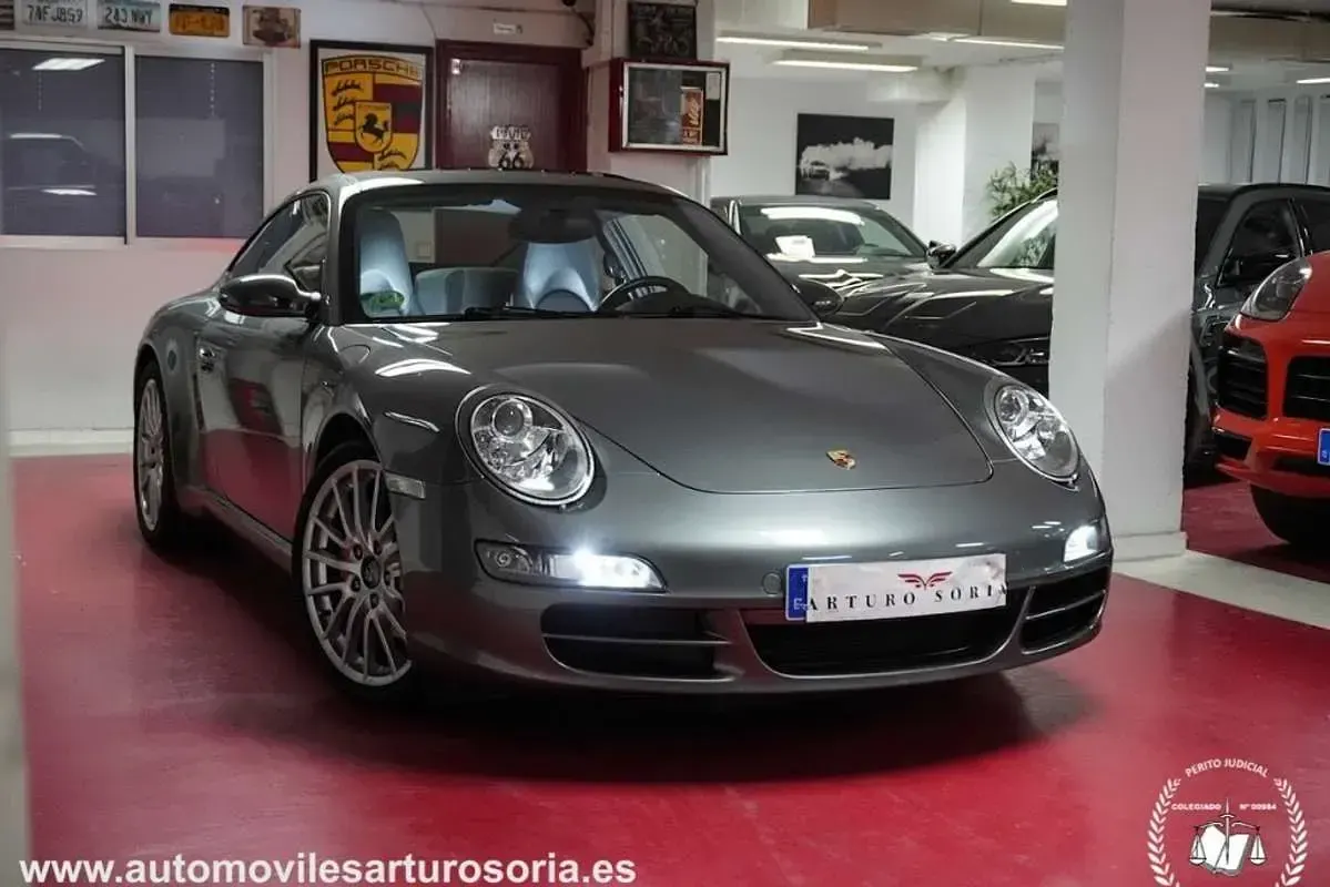 Usado Porsche 911 Carrera 4 325 CV (239 kW) 2008 Gris Coupe