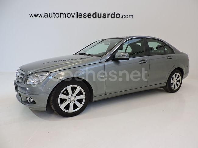Usado Mercedes C180 156 CV (114 kW) 2010 Gris / plata Berlina