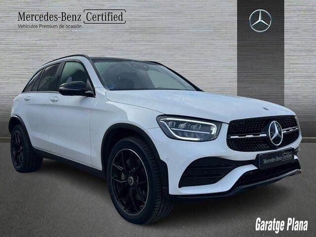 Usado Mercedes GLC300e AMG line 306 CV (225 kW) 2022 Blanco polar