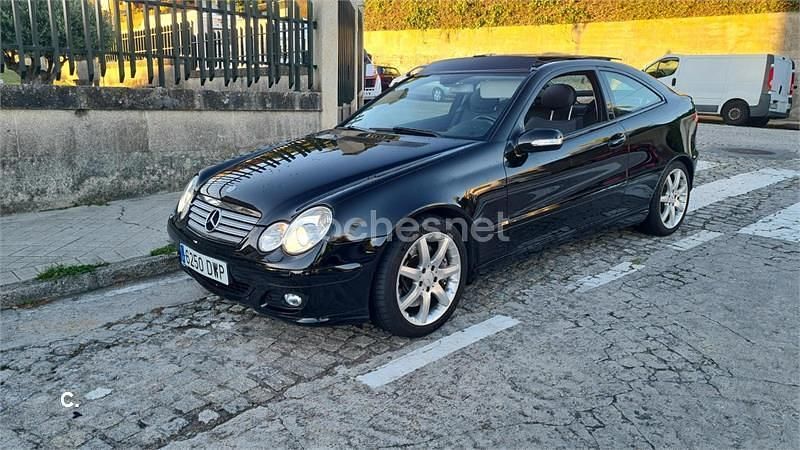 Usado Mercedes C350 272 CV (200 kW) 2006 Negro Berlina