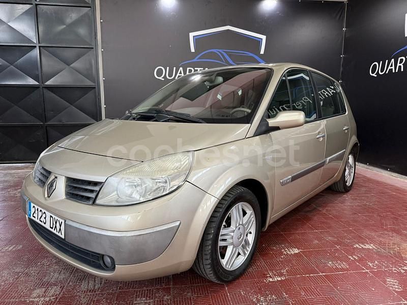 Beige Usado 2006 Renault Scénic II Dynamique Monovolumen | 3999 € (Precio justo) - Imagen 1/4
