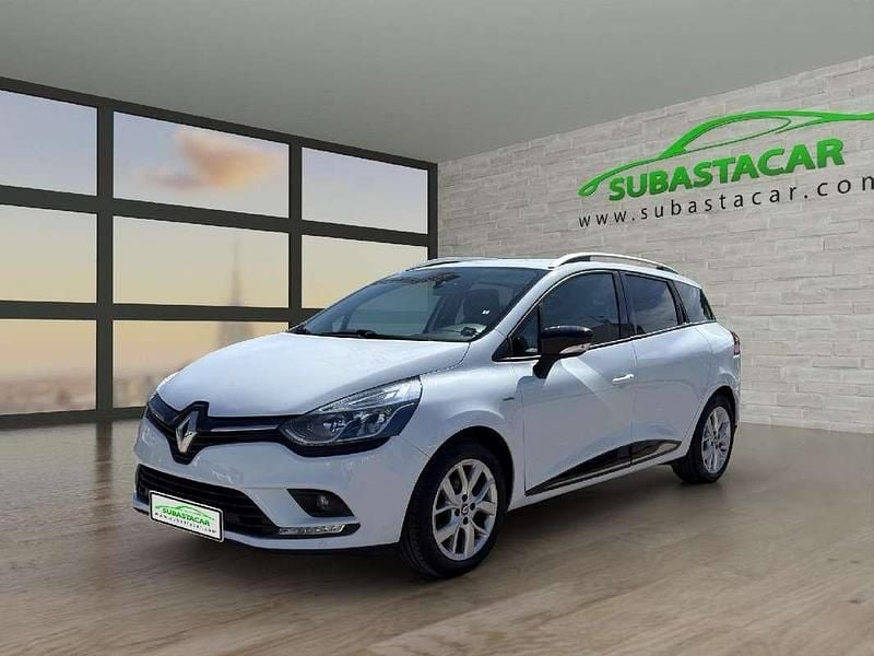 Usado Renault Clio GrandTour LIMITED 90 CV (66 kW) 2018 Blanco Familiar